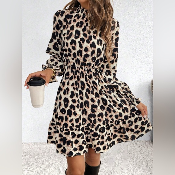 Leopard Print Ruffle Hem Mini Dress - Picture 2 of 11